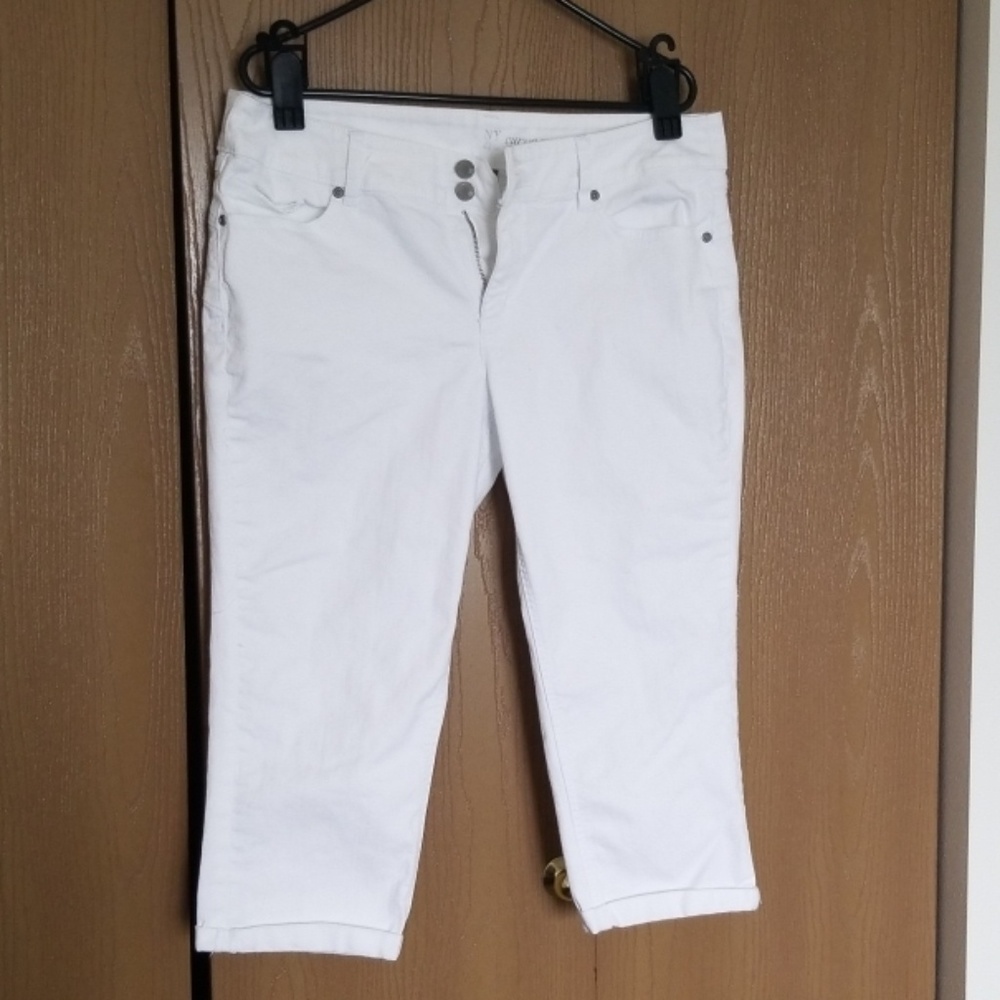 Curve creater capris